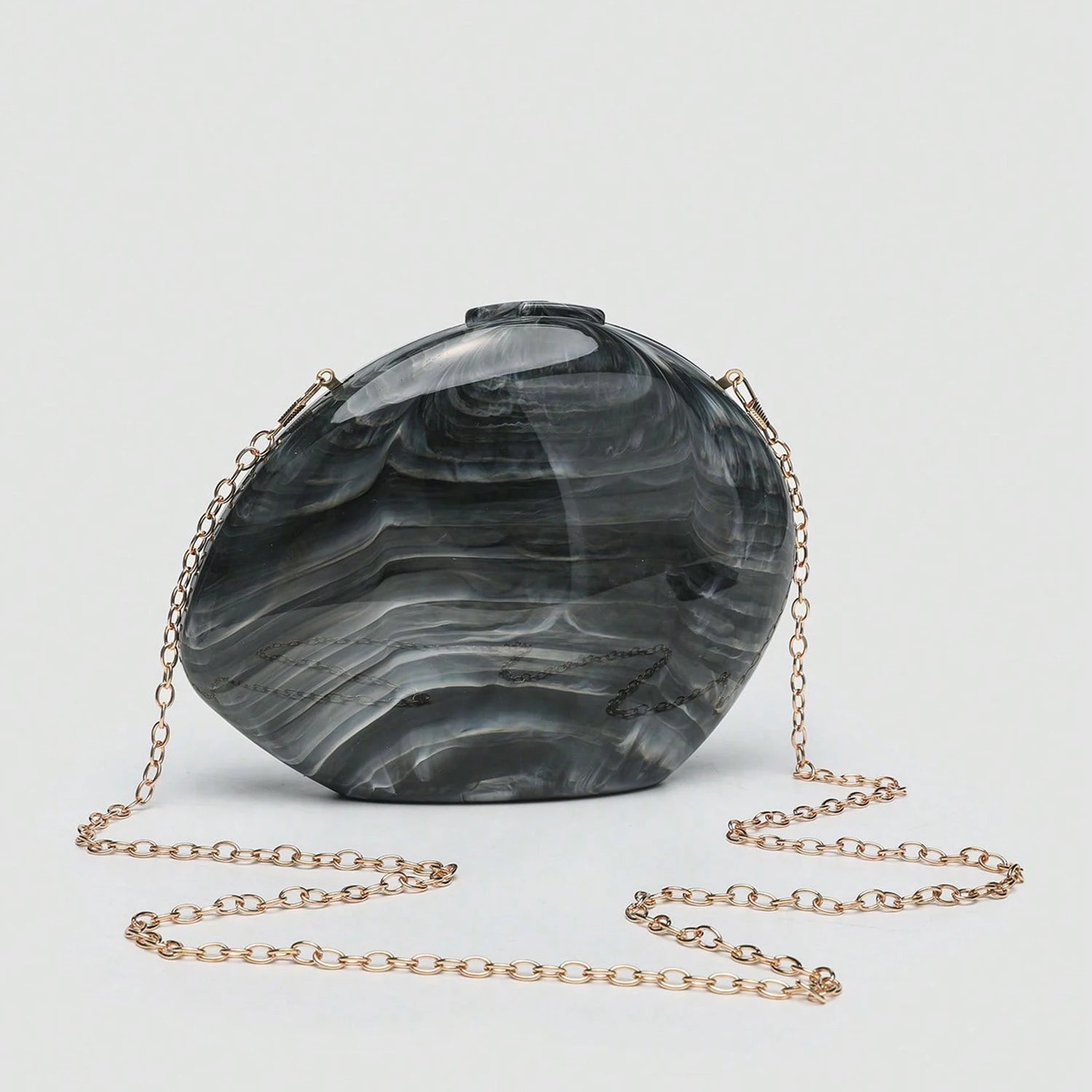 Luxury wedding party women's evening bag stylish and elegant shell striped shoulder bag high-quality acrylic clutch.