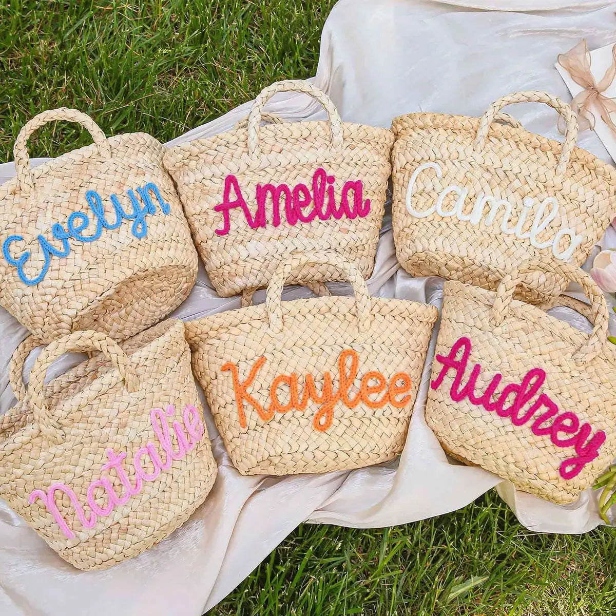 Personalized Straw Bridesmaid Tote Bag, Custom Beach Bag, Bachelorette Party Gift Bag, Gift Package, Gift Basket Tote