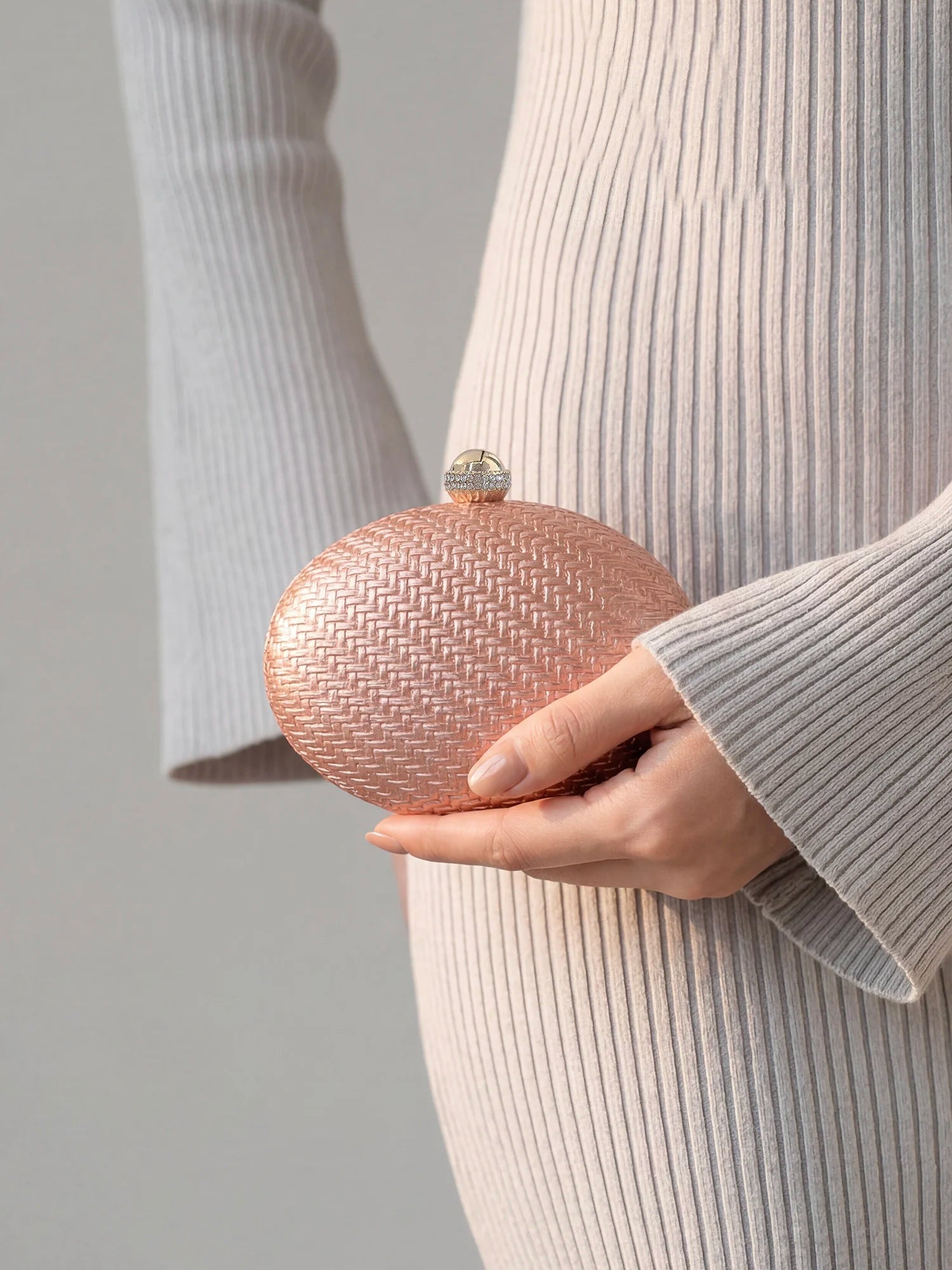Luxury and stylish mini evening bag for women elegant solid color classic handbag suitable for parties weddings and banquets