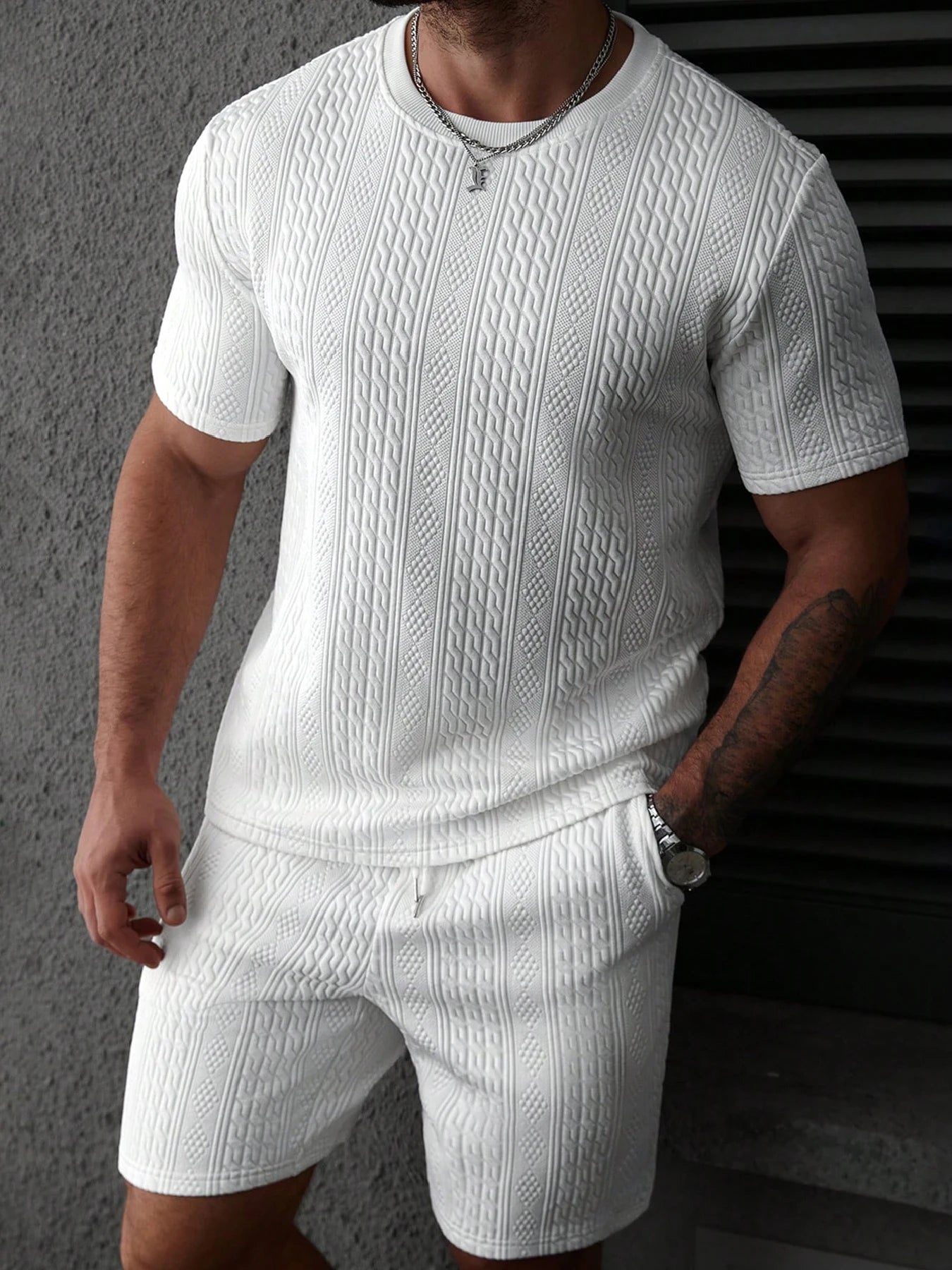 Casual men's polo shirt set, soft and comfortable, suitable for Hawaiian beach activities, machine washable and dry cleanable, a