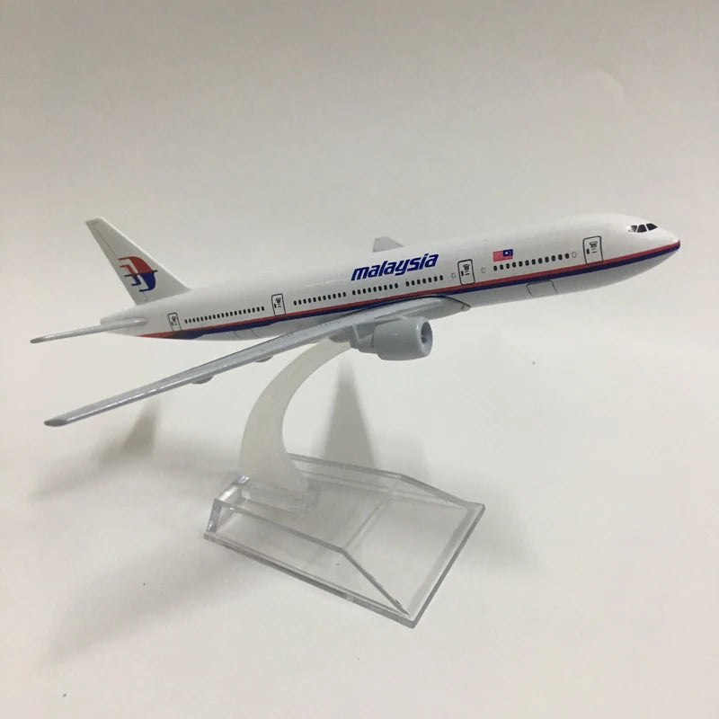 JASON TUTU 16cm Malaysia Airlines Boeing 777 Airplane Model Airplane Diecast Metal 1/400 Scale Planes