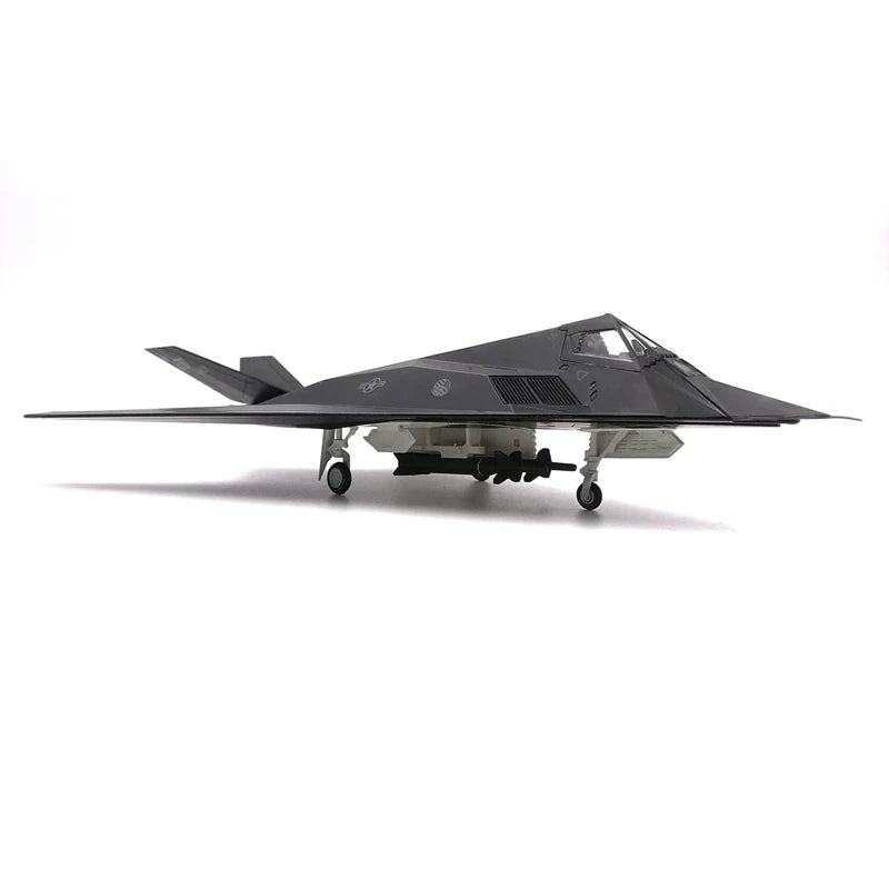 1 / 72 USAF F-117A fighter  Finished alloy aircraft model