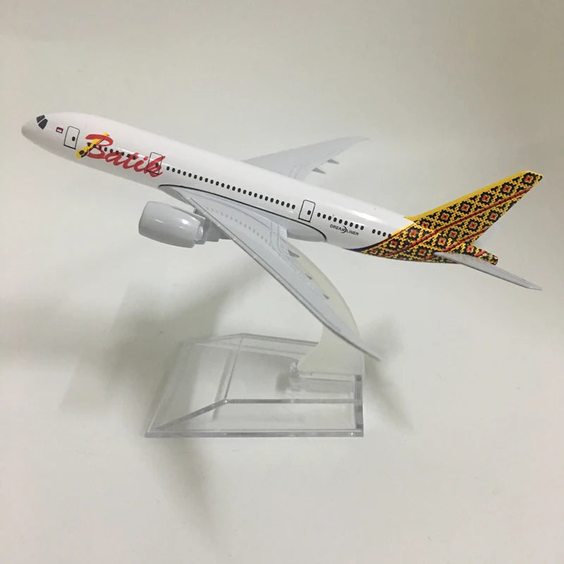 JASON TUTU 16cm Indonesia Batik Boeing 787 Model Airplane Diecast Metal 1/400 Scale Planes