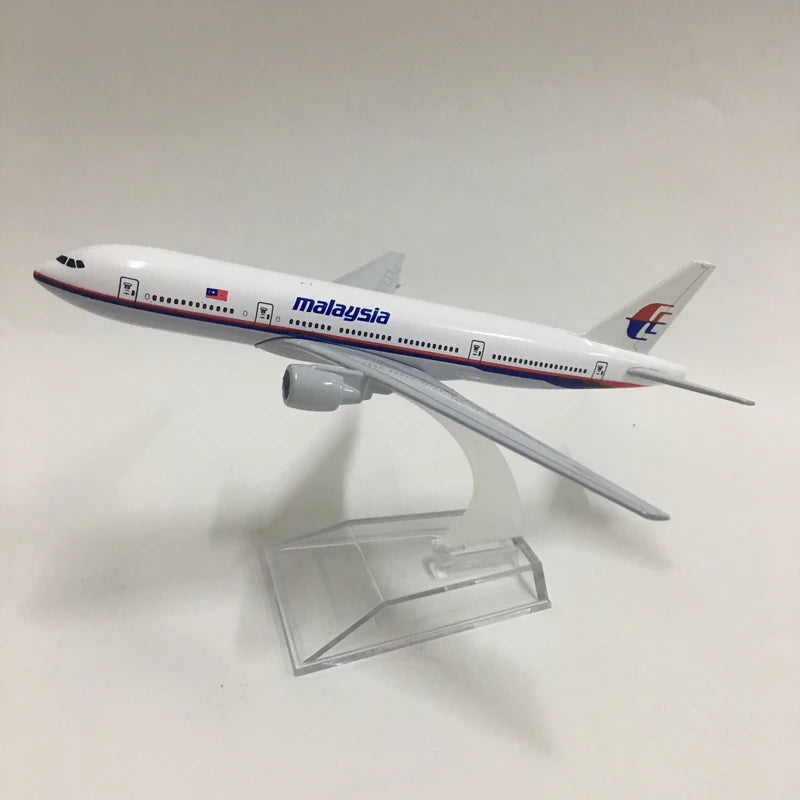 JASON TUTU 16cm Malaysia Airlines Boeing 777 Airplane Model Airplane Diecast Metal 1/400 Scale Planes