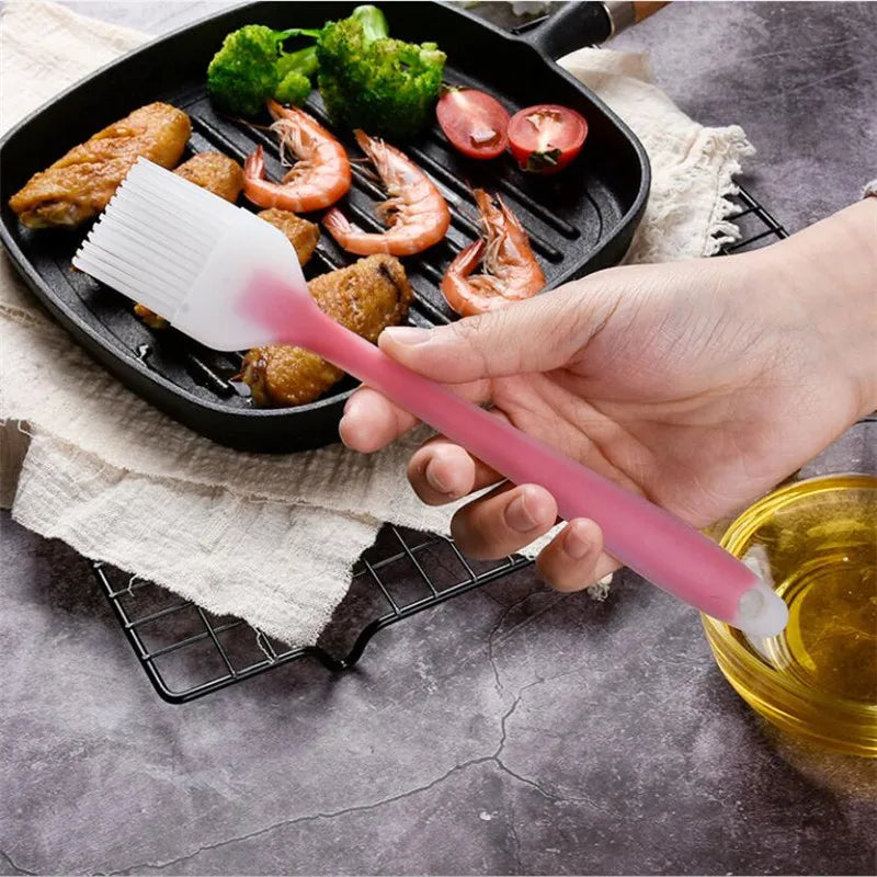 Silicone BBQ Basting Brush Pastry Bread Oil Cooking Kitchen Tool / Pinceau en silicone BBQ pâtisserie cuisine camping