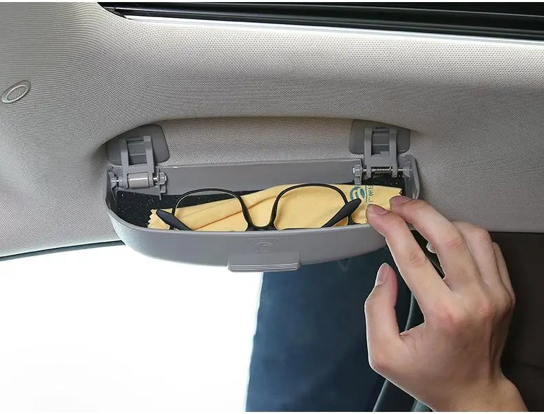 Glasses case Sunglass Holder Case Box Car Storage Box For Mercedes Benz ML W164 W166 GL X166 X164 CLA C117 R Class V251