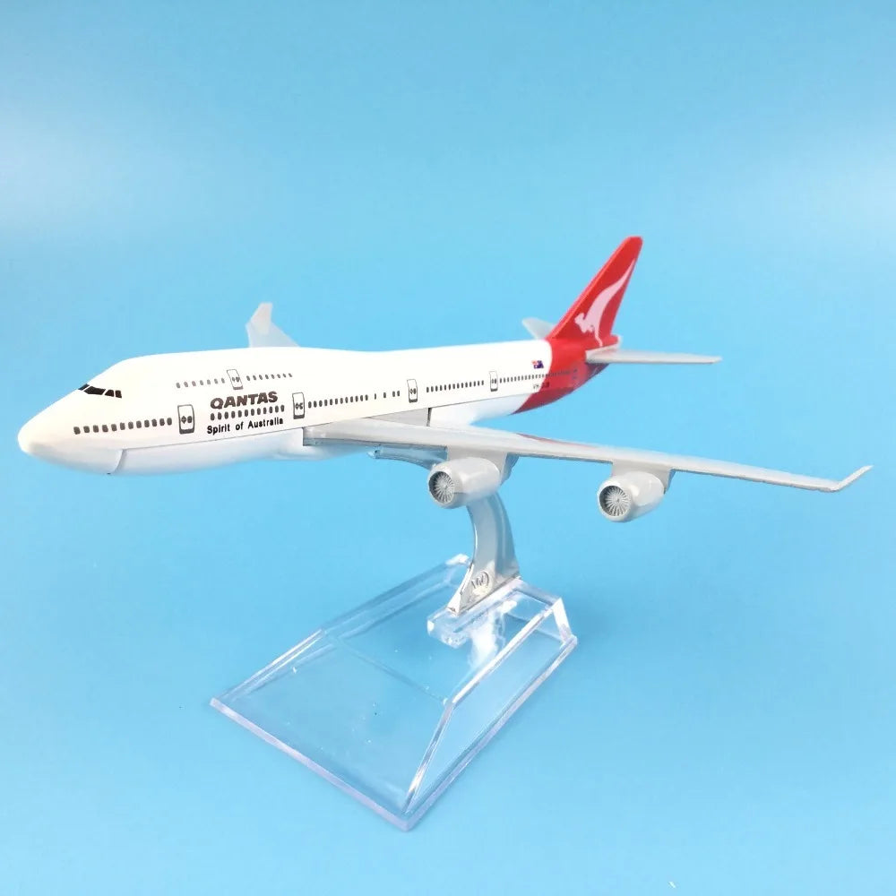 JASON TUTU 16cm Qantas Boeing 747 Airplane Model Airplane Diecast Metal 1/400 Scale Planes