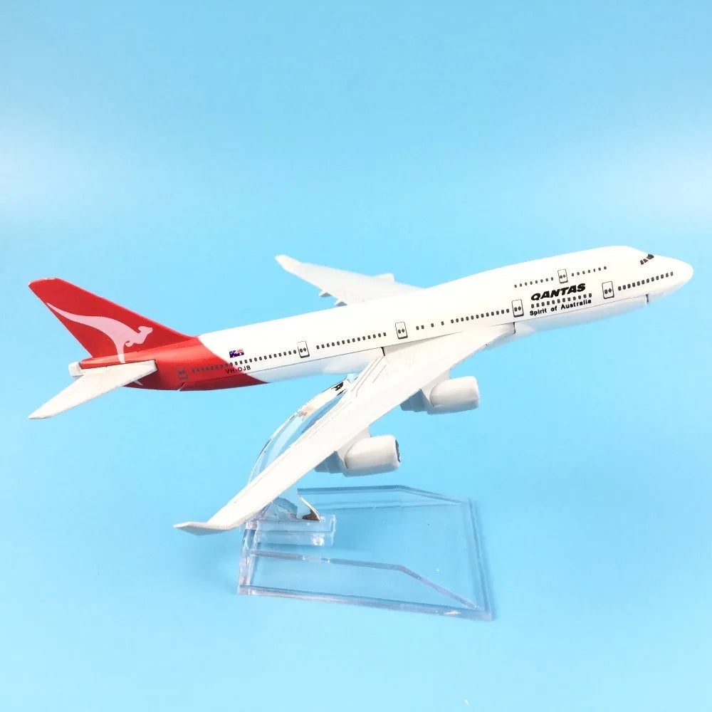 JASON TUTU 16cm Qantas Boeing 747 Airplane Model Airplane Diecast Metal 1/400 Scale Planes
