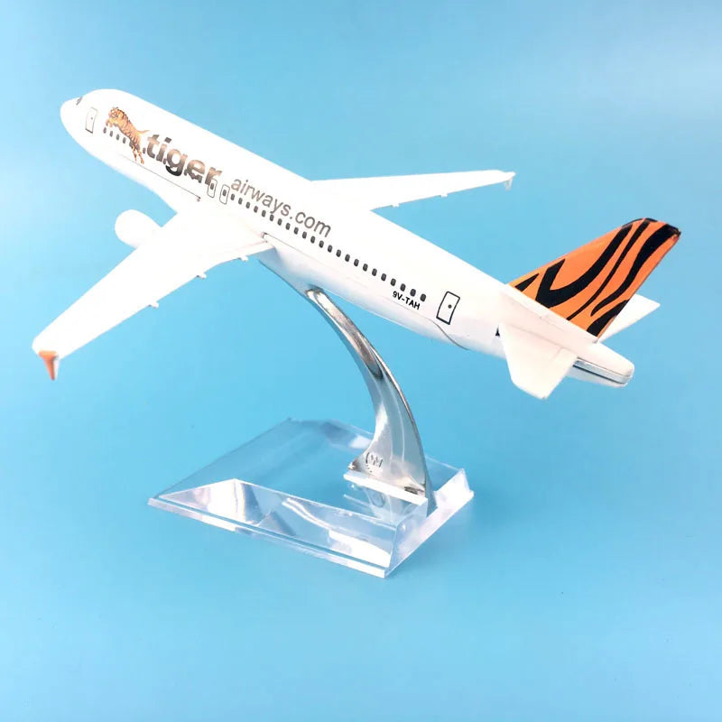 JASON TUTU 16cm Tiger Airways Airbus A320  Airplane Model Airplane Diecast Metal 1/400 Scale Planes