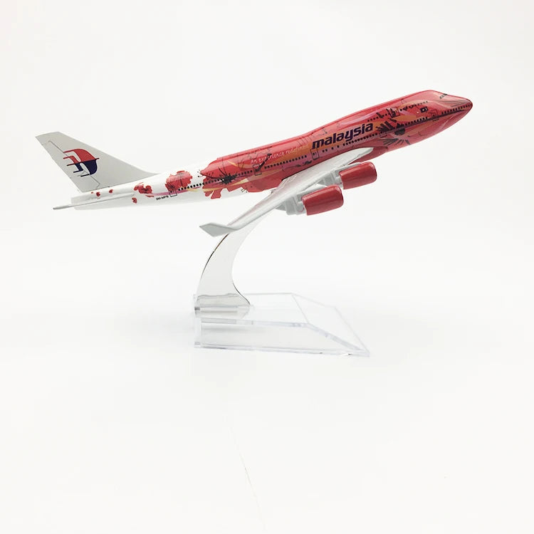 JASON TUTU 16cm  Malaysia Airlines big Red flower Boeing 747 Aircraft Model Planel Airplane Diecast Metal 1/400 Scale Planes