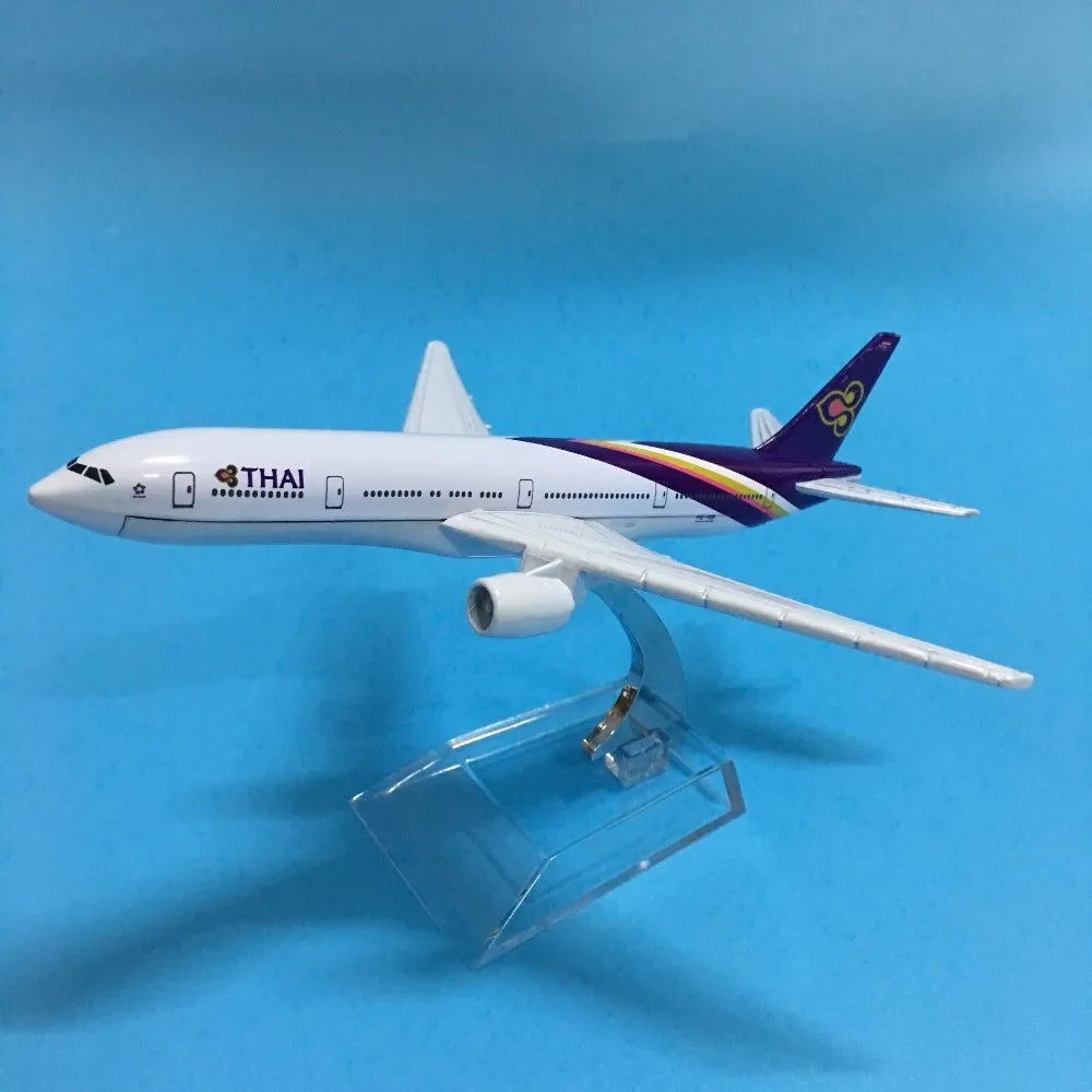 JASON TUTU 16cm Thai Boeing 777 Airplane Model Airplane Diecast Metal 1/400 Scale Planes