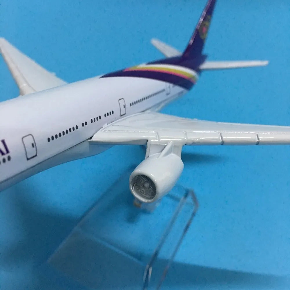 JASON TUTU 16cm Thai Boeing 777 Airplane Model Airplane Diecast Metal 1/400 Scale Planes
