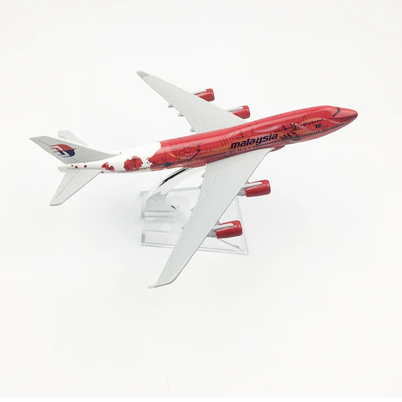 JASON TUTU 16cm  Malaysia Airlines big Red flower Boeing 747 Aircraft Model Planel Airplane Diecast Metal 1/400 Scale Planes