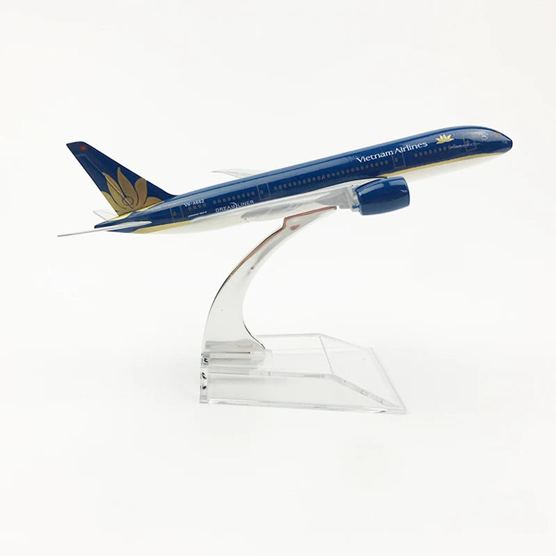 JASON TUTU 16cm Vietnam Airlines Airplane Boeing 787 Airplane Model Planel Airplane Diecast Metal 1/400 Scale Planes