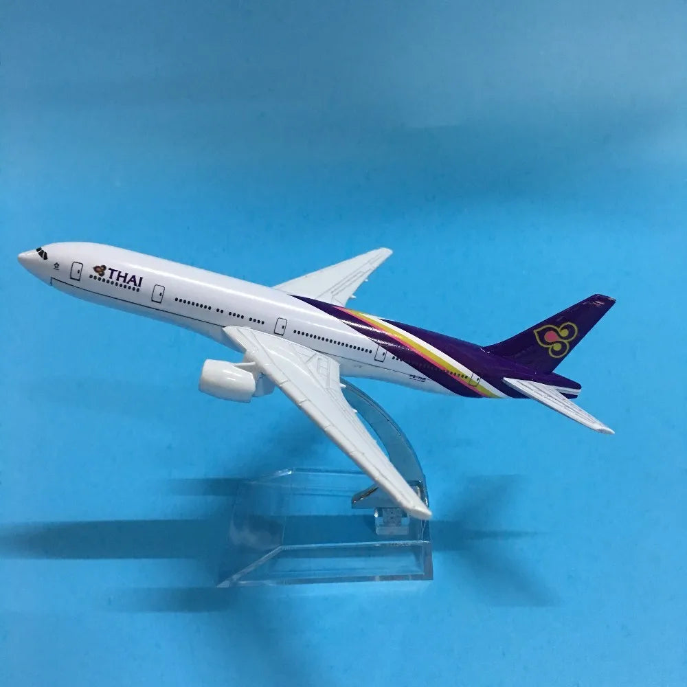 JASON TUTU 16cm Thai Boeing 777 Airplane Model Airplane Diecast Metal 1/400 Scale Planes
