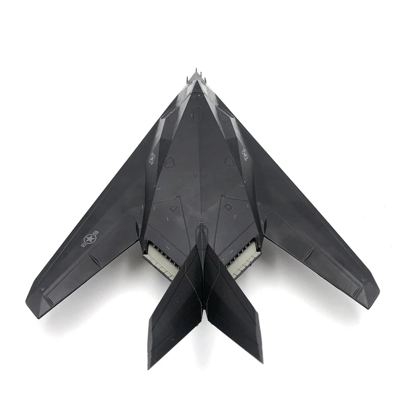 1 / 72 USAF F-117A fighter  Finished alloy aircraft model