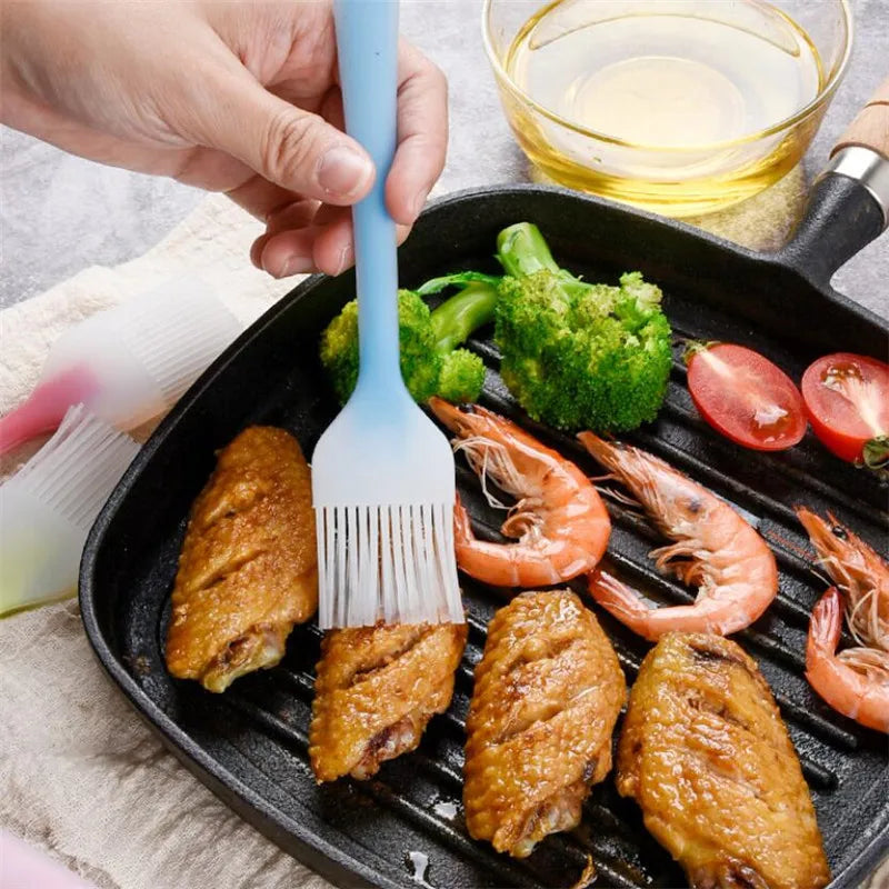 Silicone BBQ Basting Brush Pastry Bread Oil Cooking Kitchen Tool / Pinceau en silicone BBQ pâtisserie cuisine camping