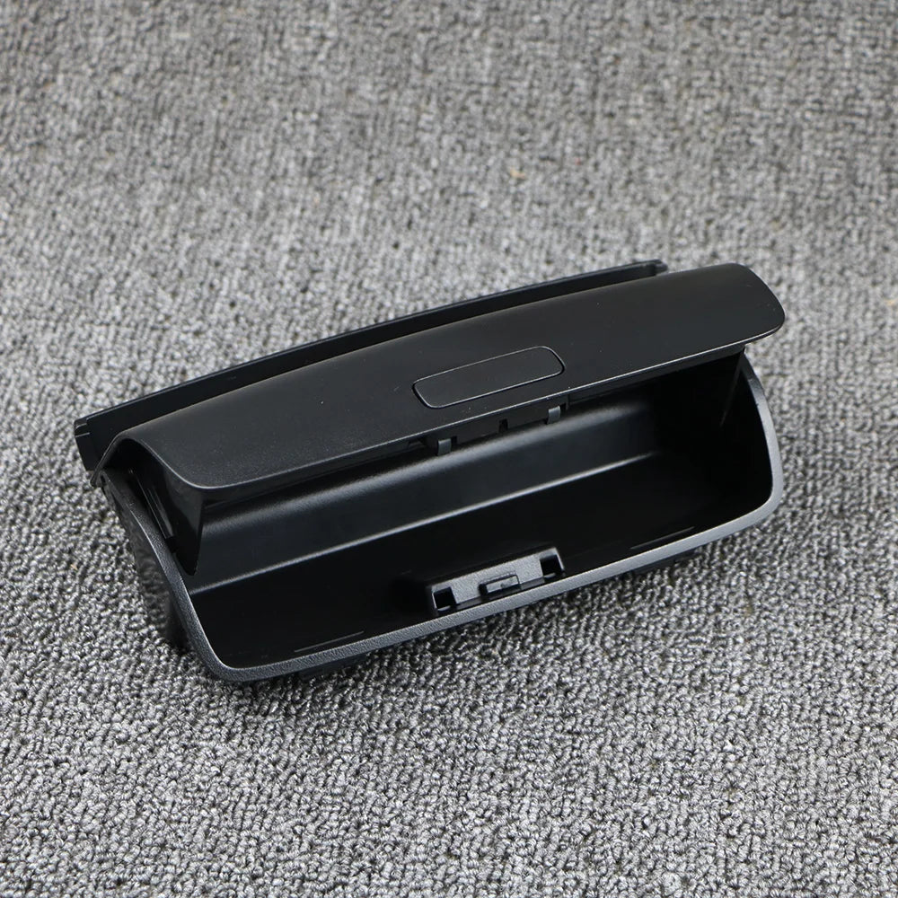 1K0868837 Black Sunglasses Box Case Car Glasses Storage Box Case Holder For VW Golf MK5 MK6 Tiguan Jetta MK5 Passat B6 CC