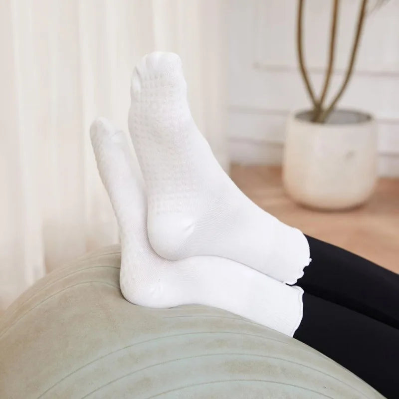 Professional Women Yoga Socks Ladies Fitness Cotton Breathable Non-Slip Pilates Socks Damping Dance Ballet Grip Socks for Women
