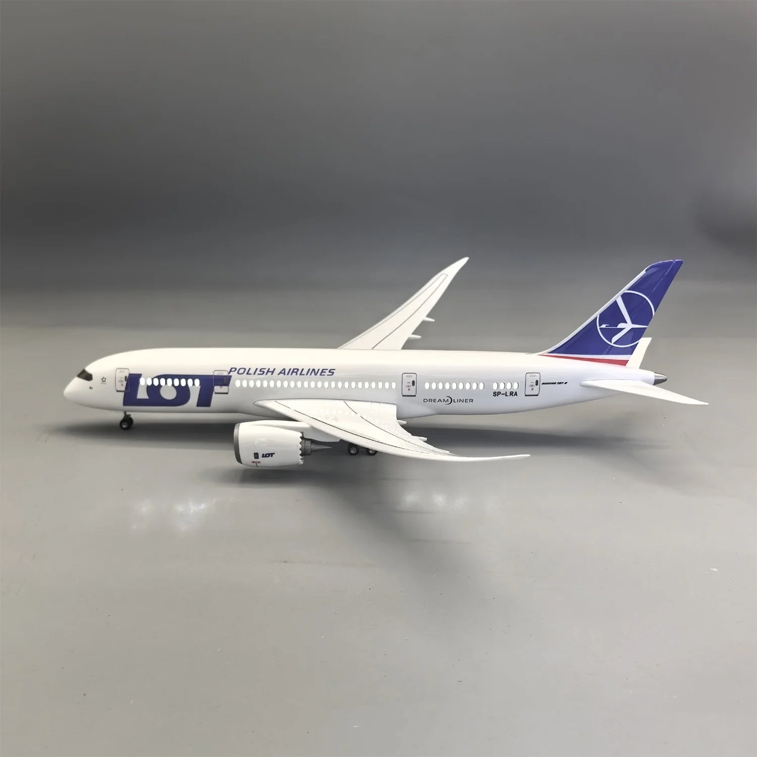 B787 LOT Polish Airways 43CM scale aircraft Model Resin kit for adults Airplane diecast Children toys Gift By Collectible