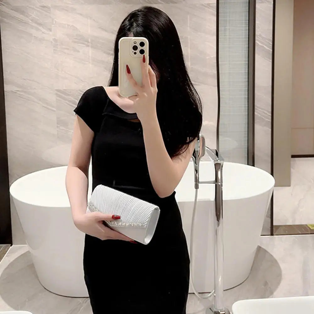 Ladies Shiny Clutch Fashionable Fashion Elegant Purse Evening Clutch Bag Glossy Gold Envelope Bag For Red Carpet Events Weddings