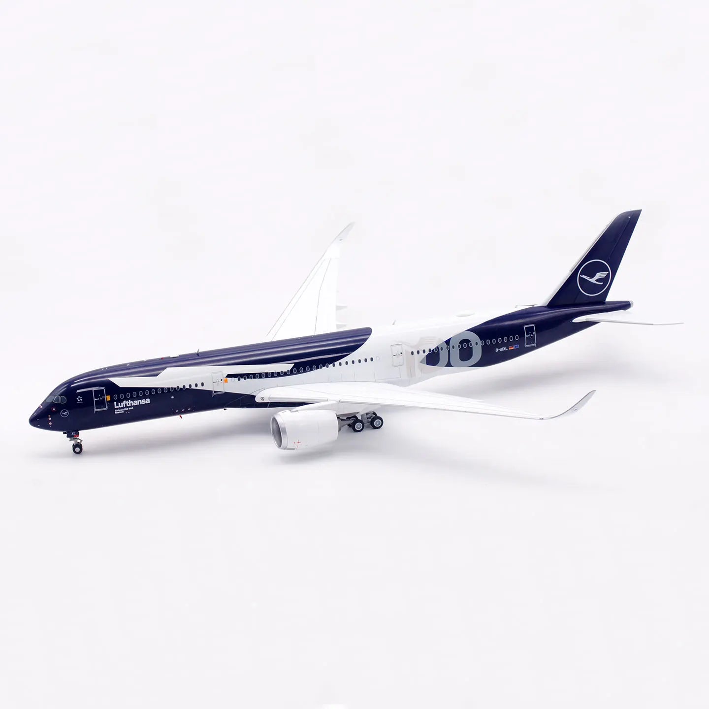 L2402 Alloy Collectible Plane Gift SQ Wings 1:200 Lufthansa "StarAlliance" Airbus A350-900 Diecast Aircraft Jet Model D-AIXL
