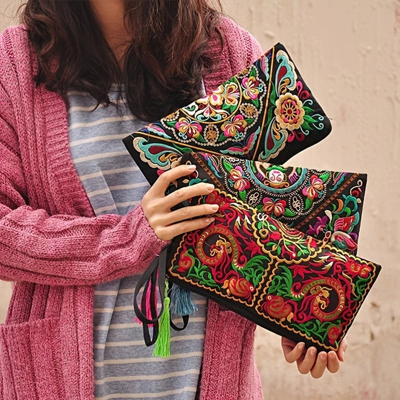 Embroidered long-style handbag, retro large-capacity clutch bag, women's evening bag, mobile phone organizer Wallet