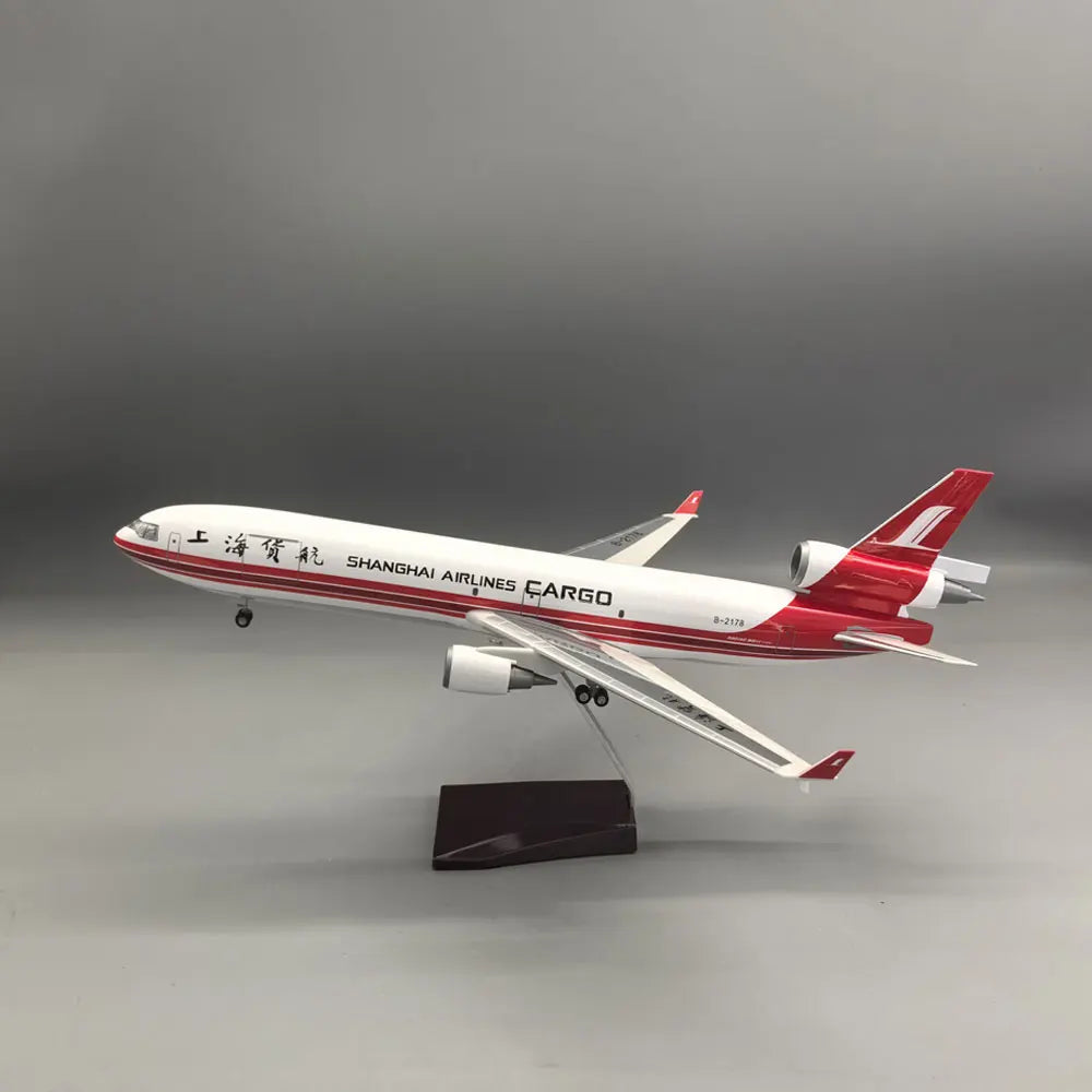 MD-11 Cargo Series Airplane Model Toy Kit 1/130 Scale Resin Diecast Plane Model with Stand For Collection display or Child Gift