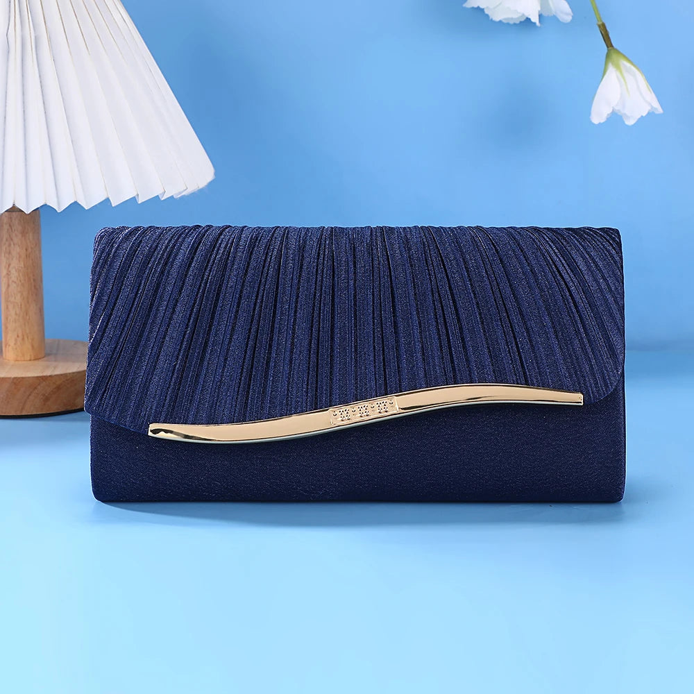 New elegant dinner bag Retro Stylish Small storage bag Romantic allinone evening bag Classic metal embellished pleated hand bag