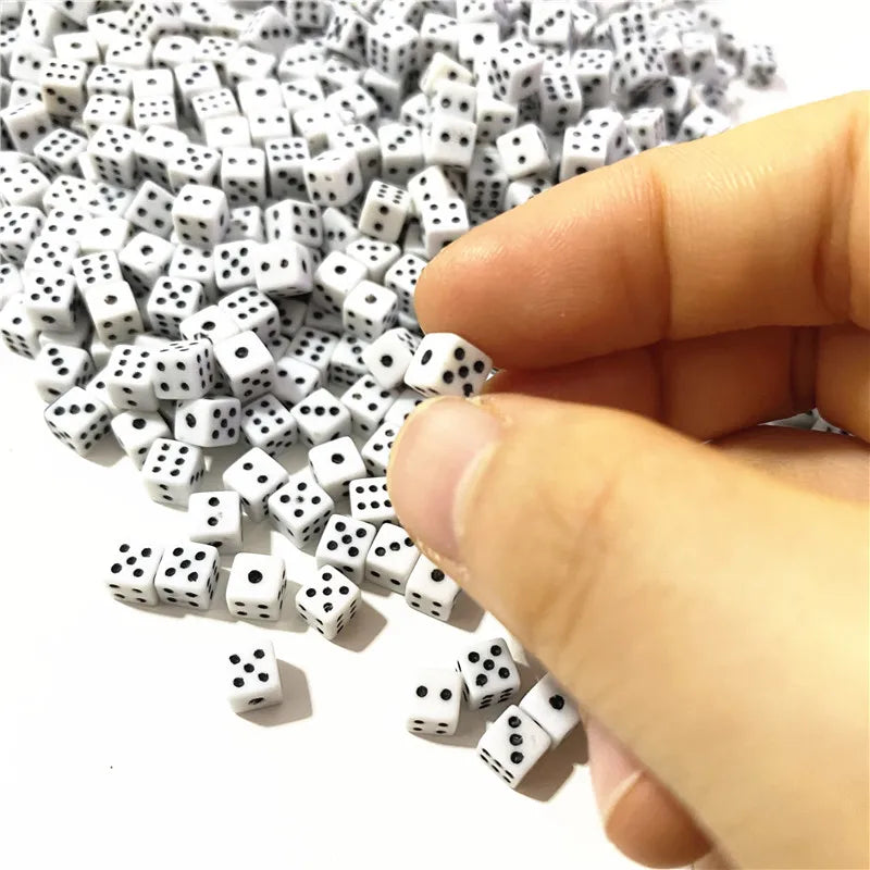 1000Pcs Super Mini 5MM D6 Point Dice With Square Angle For Board Games Trumpet Stereo Model Stationery Dice