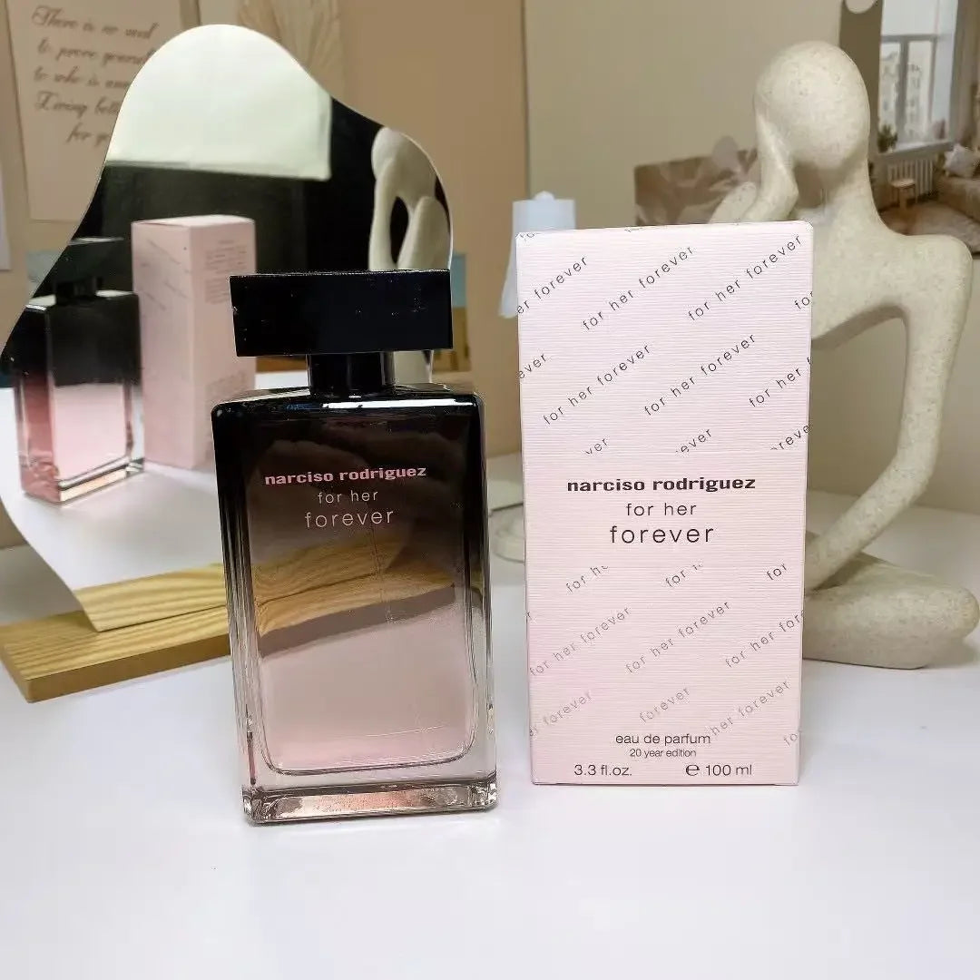 Elegant Musk Floral Eau de Toilette for Women, Luxury Pink Bottle Perfume, Day to Night Fragrance