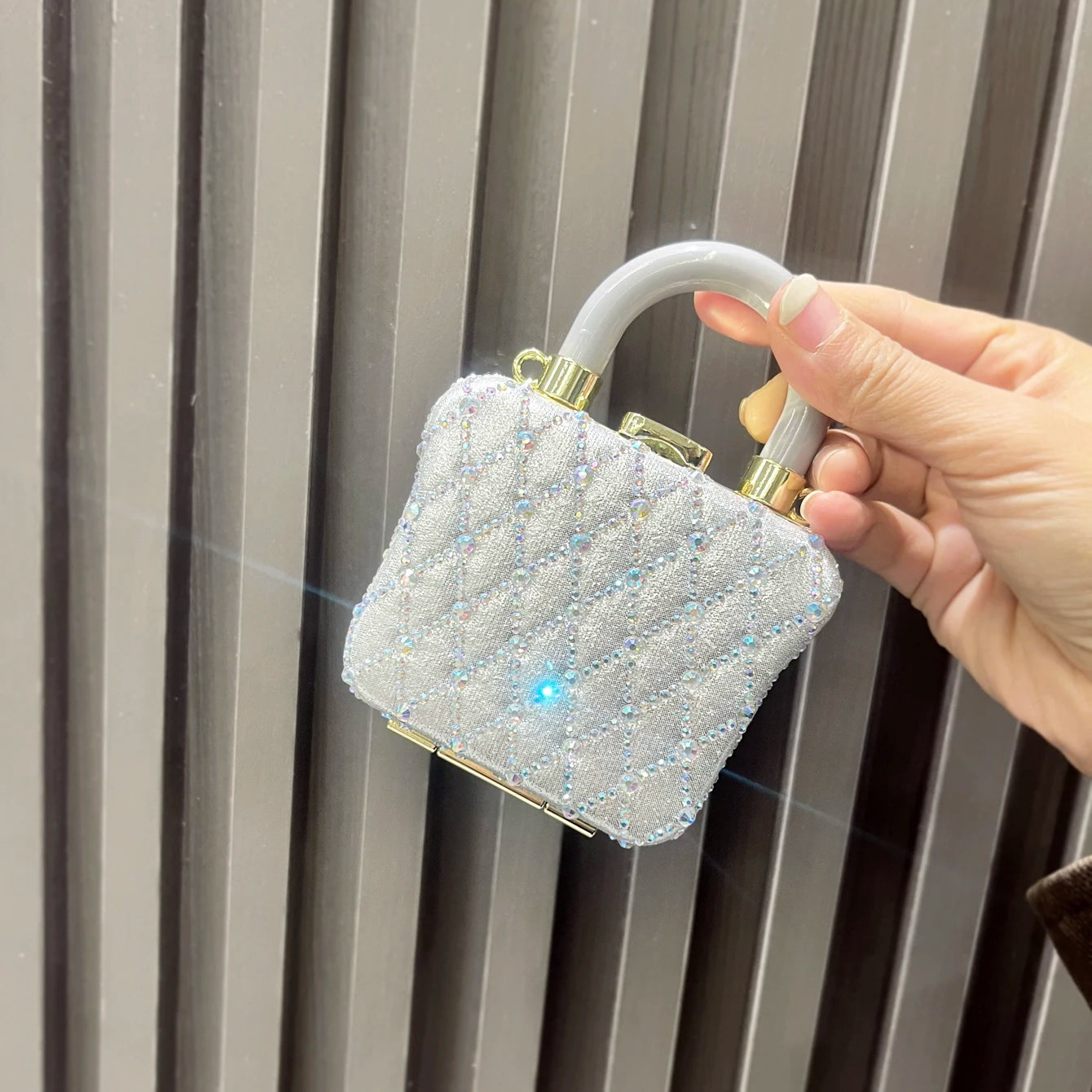 Luxury Designer mini small shoulder bags Evening bag Purses and handbag funny shape Clutch purse Party Sparkling rhinestone