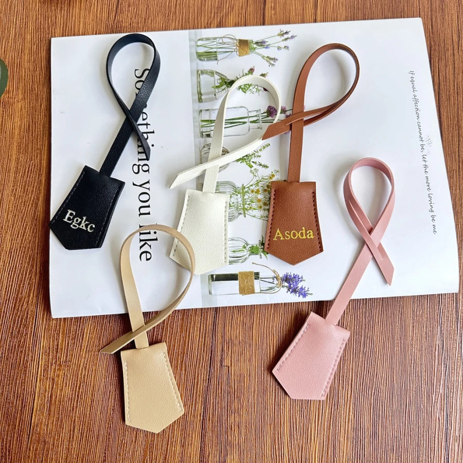 Free Customizable letter new PU leather bag accessories multi-color personalized luggage tag pendant in stock boys and girls