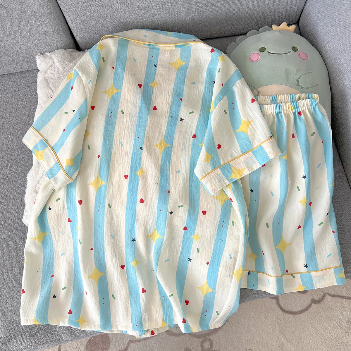 Women's Summer Pajamas, Thin Striped Pattern Short-Sleeved Shorts, Sweet and Cute, Can Be Worn Outside in Summer, Two-Piece Home Wear Set