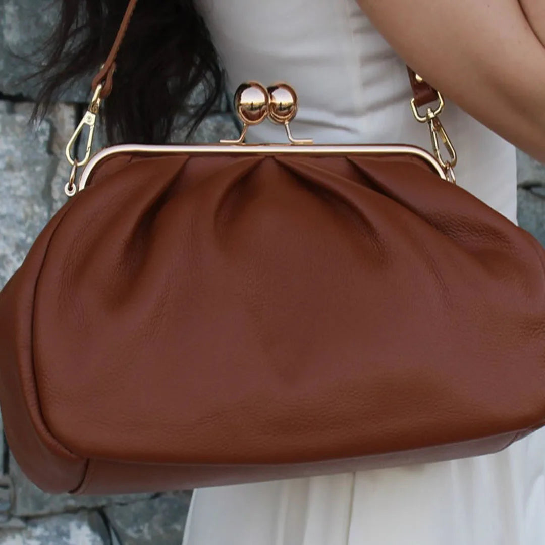 LOST IN VINTAGE Large Purse 35x20x12cm Artficial Leather Premium Plus Bag Big Ball Kiss Lock Clutch Purse Clutch Deep Folds Bags