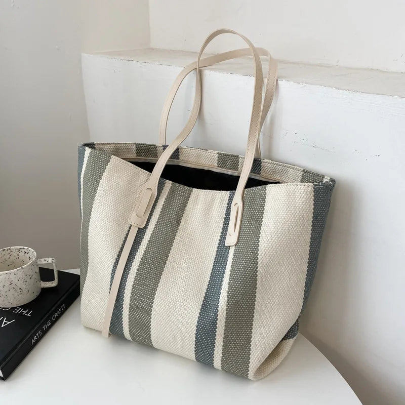 Korean Style Large Capacity Women's Shoulder Bag 2025 New Simple Vertical Stripes Casual Tote Bag Fashion Handbag