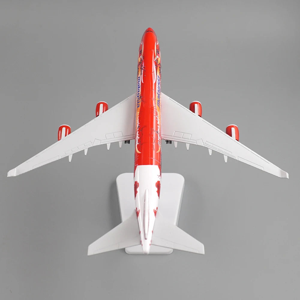 20cm Aircraft Malaysia Boeing 747 with Landing Gear B747 Alloy Plane Model Toy Gift for Collection Decoration