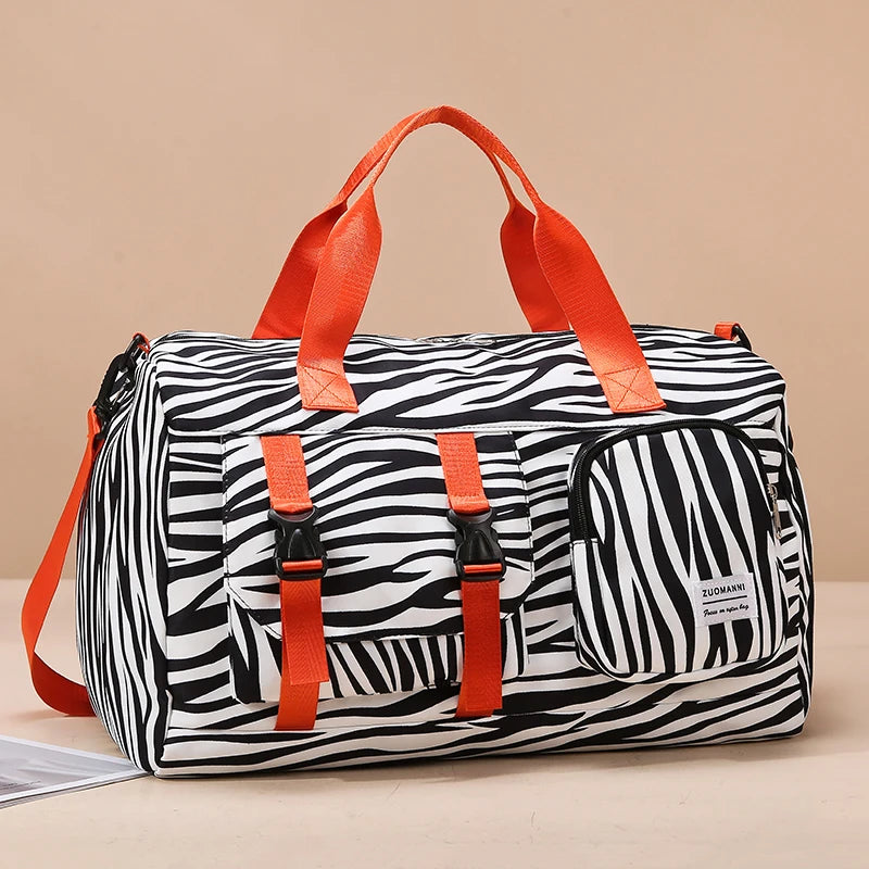 Fashionable Leopard Print Sports Gym Bag Weekend Overnight Bag Perfect for Fitness Sports and Outdoor Travel Weekender Overnight