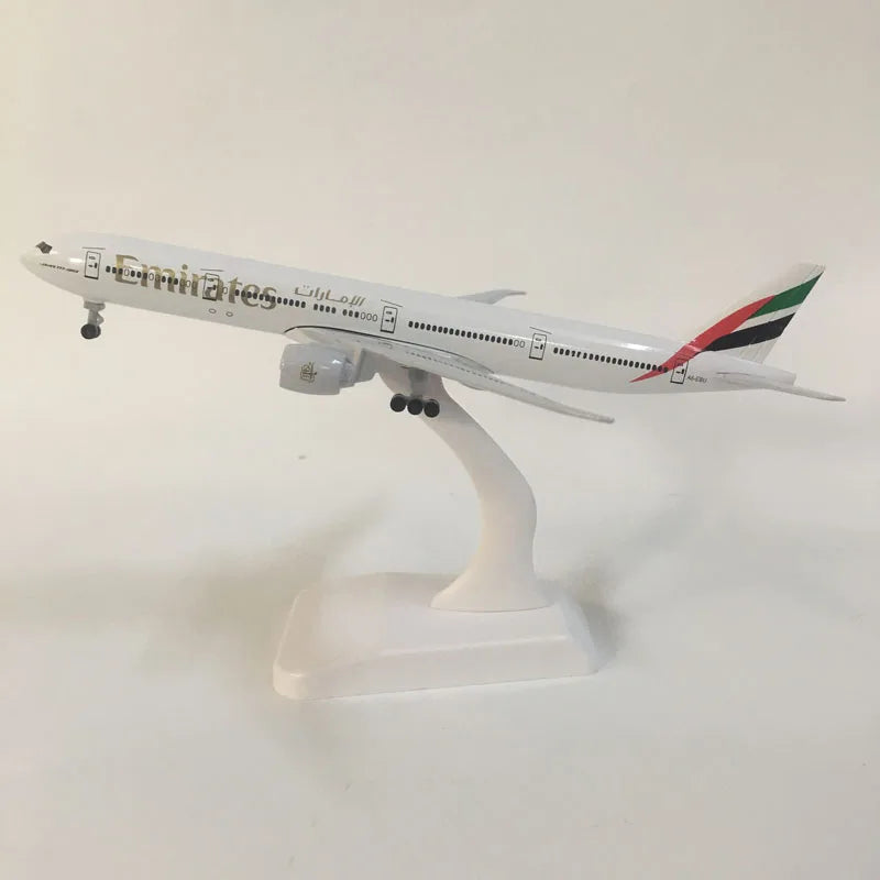 JASON TUTU 20CM United Arab Emirates Airline airbus A380 Plane Airplane Model Aircraft Model Diecast Metal Planes Collect Gifts