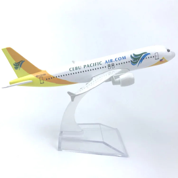 Metal Scale Aircraft 16cm Airbus A320 Airplane Model Plane 320 Series Replica Diecast Scale Miniature Plane Kid Toy Gift