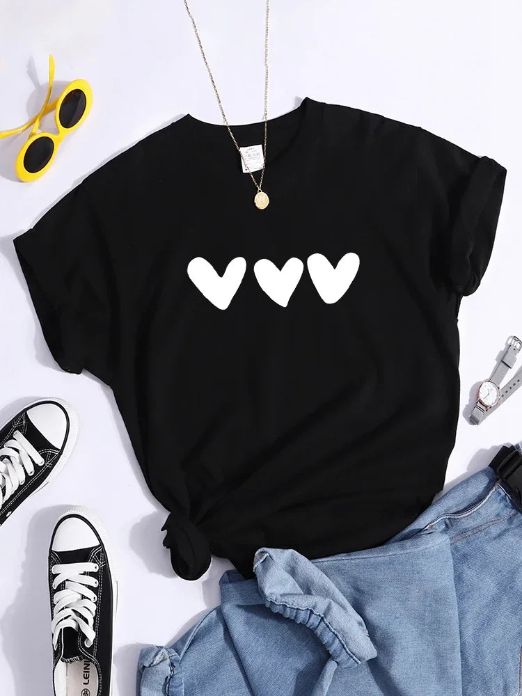 Plus Size Black Heart Tshirt All-Match Summer Comfortabletee Shirt Street Softtee Tops Short Sleeve Essential  Women Men Tshirts