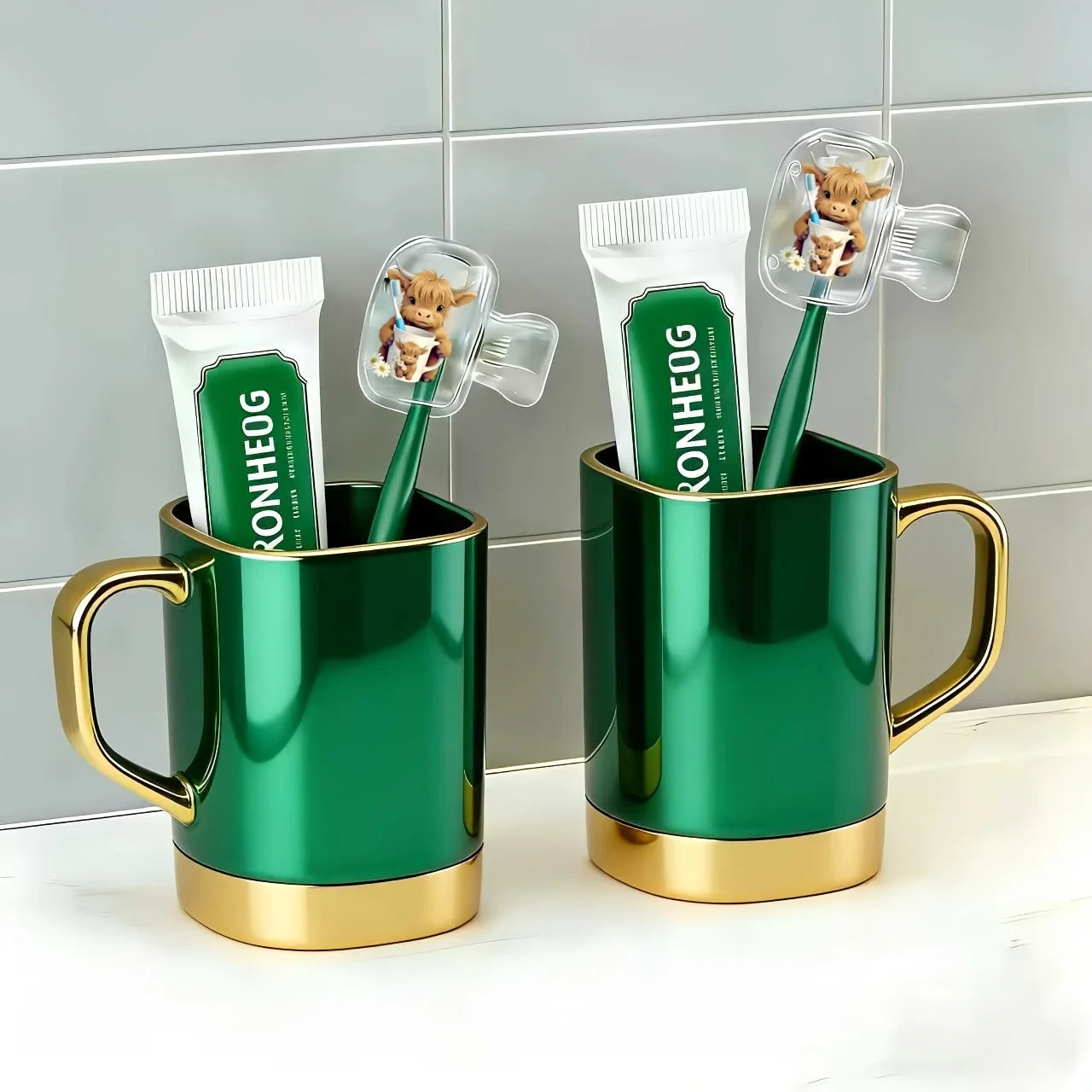 2pcs Highland Cow Portable Toothbrush Case Ideal for Home and Travel Use Perfect Party Holiday Gifts For Family Friends Women