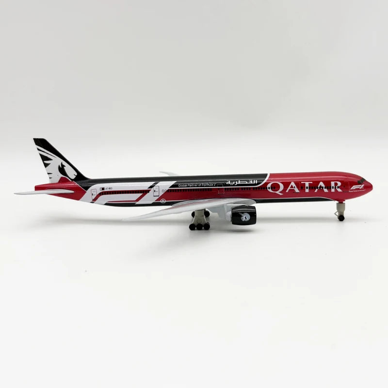 20cm 777-300 Qatar Airways Model Plane Toy Replica Alloy Material Scale Airplanes With Landing Gear Wheels Base