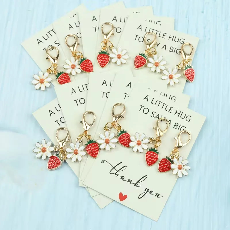 5 Pieces/10 Pieces Mini Cute Strawberry and Daisy Flower Keychains with "Pocket Hug" Encouragement Cards - Adorable Floral and Fruit Pendants, Suitable for Decorating Keys, Bags, Clothes, Etc., Perfect Gift for Female Friends