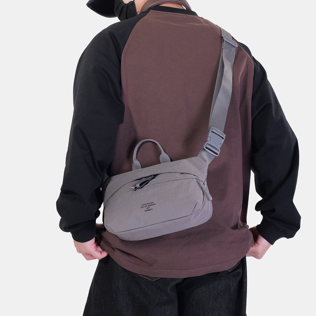 Fashionable women's nylon crossbody bag, niche chic backpack, casual large capacity chest bag, shoulder bag