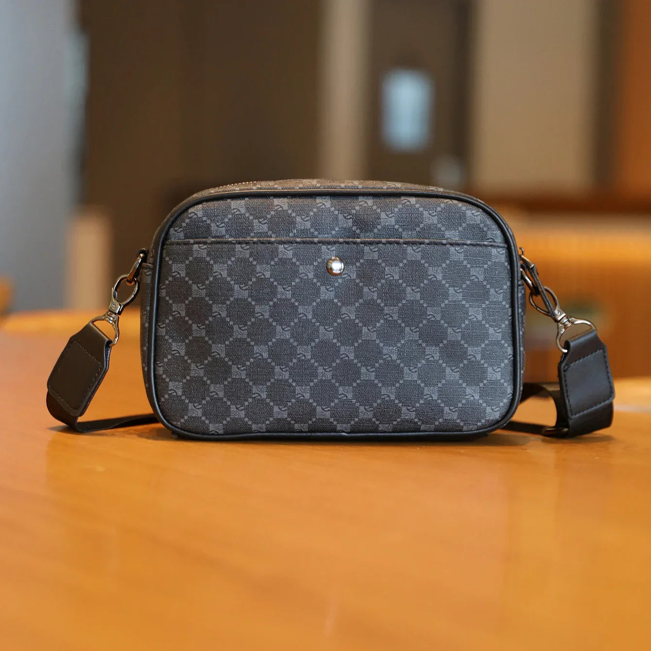 Men's Crossbody Bag Bee Embroidery Shoulder Bag Woman/Man Outdoor Commuting Business Satchels Waterproof PU Slide Men Bags