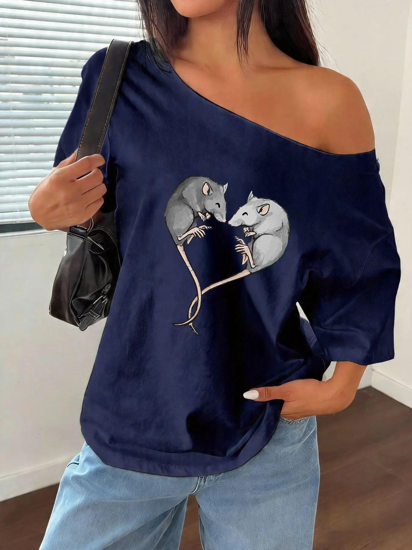 100% Cotton Plus Size Cute Heart Shaped Rats Graphic Shoulder Loose Print T-Shirt Oversized Y2K Style Graphic Tees Women Tops