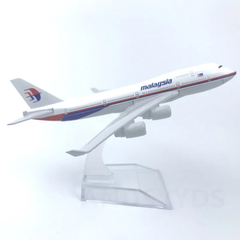 Airplane Scale 1/400 747 Series Toys plane Air Force One B747 Alloy Metal Toys and Hobbies Diecast W Wheels Souvenir Plane