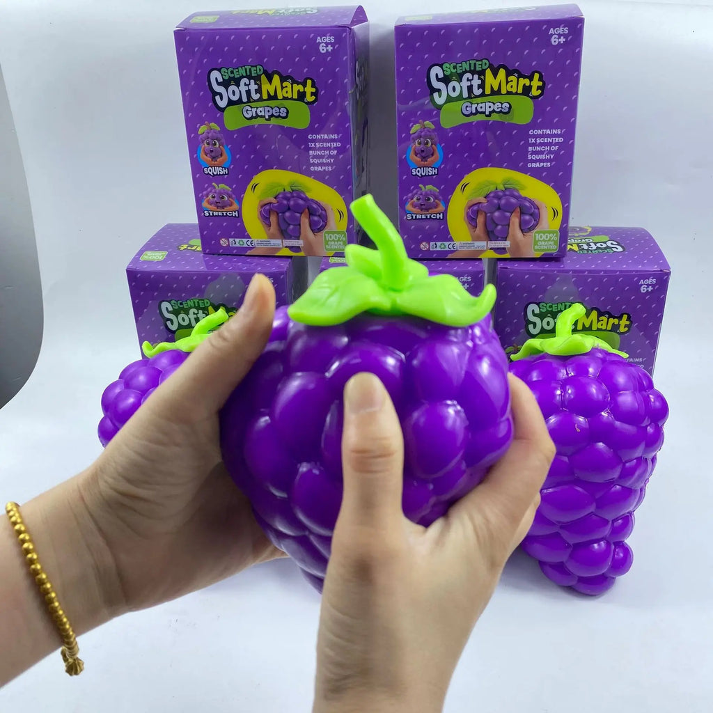Realistic Bunch Grape Squeeze Squishy with Natural Scent, Portable Relaxation Toy for Gift & Daily Anxiety Release