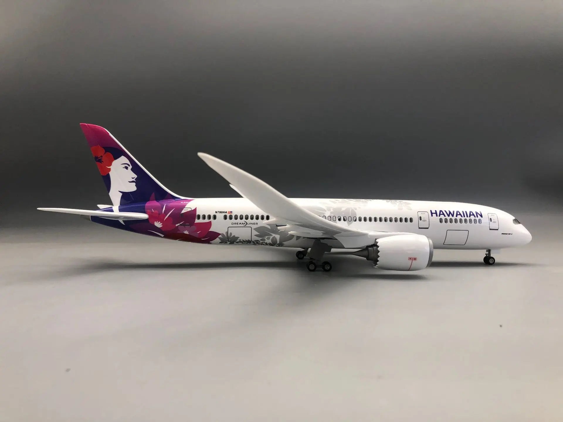 B787 Hawaiian Airlines Model Airplane Children Toys 43cm Boys Toys Collectible Miniatures Realistic Static Model Aircraft